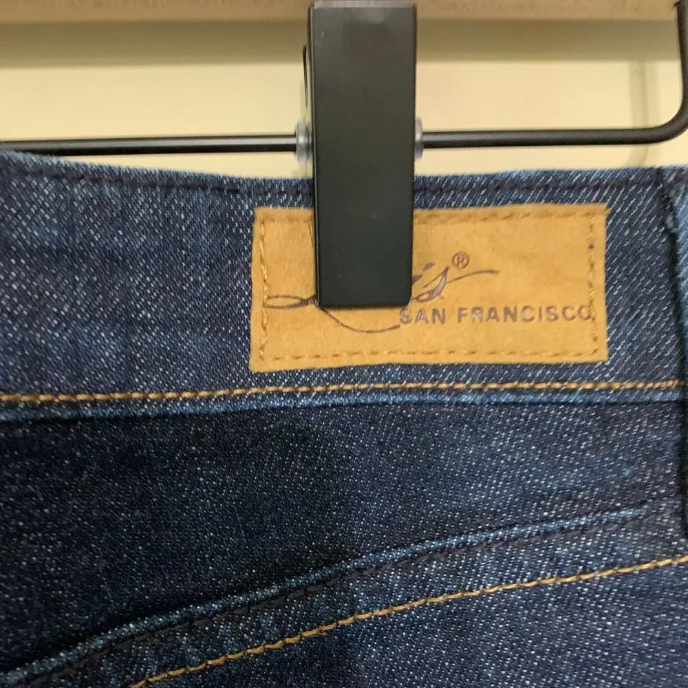 Levi's Demi Curve Classic Bootcut Dark Wash Jeans 8/29 - Picture 4 of 4